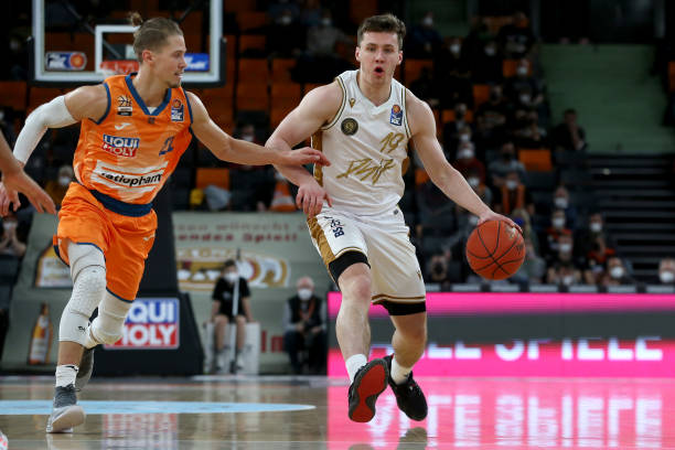 是上赛季开 是上赛季开