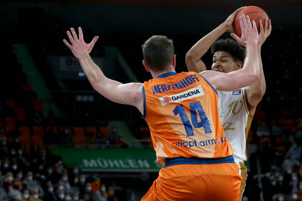 英超某强队 英超某强队